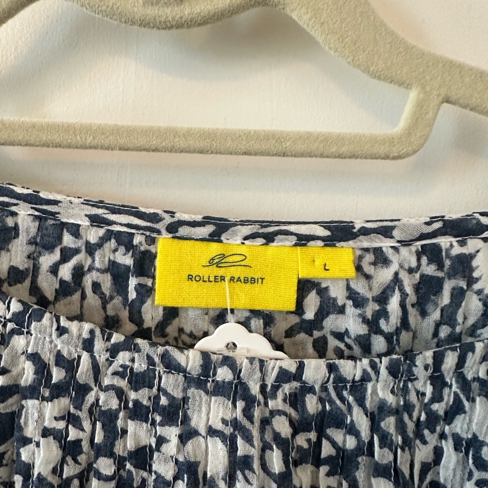 Roller Rabbit Navy and White Patterned Top - Picture 2 of 4